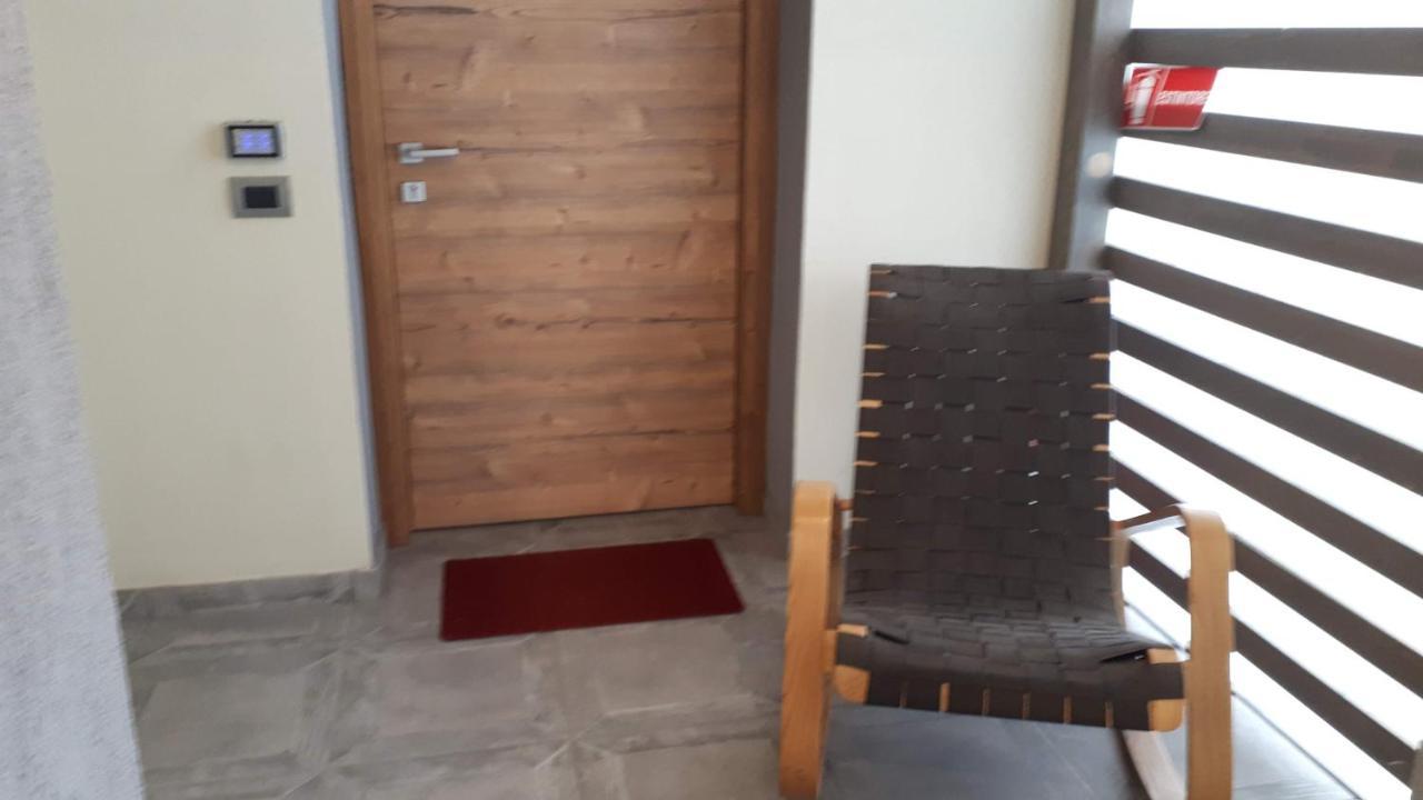 Hotel Bed & Rooms , Corte Rossa -1 Min Walk To Bernina Express تيرانو المظهر الخارجي الصورة