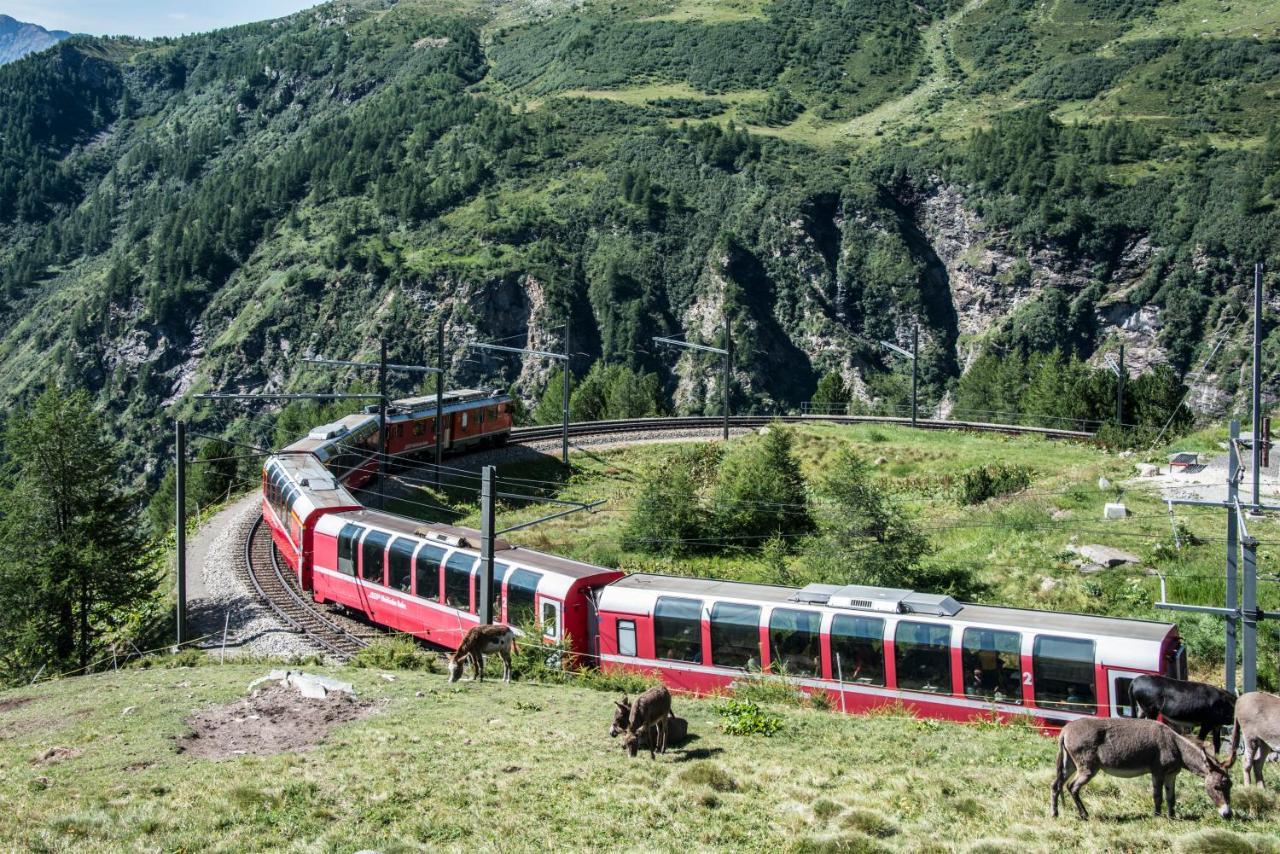 Hotel Bed & Rooms , Corte Rossa -1 Min Walk To Bernina Express تيرانو المظهر الخارجي الصورة