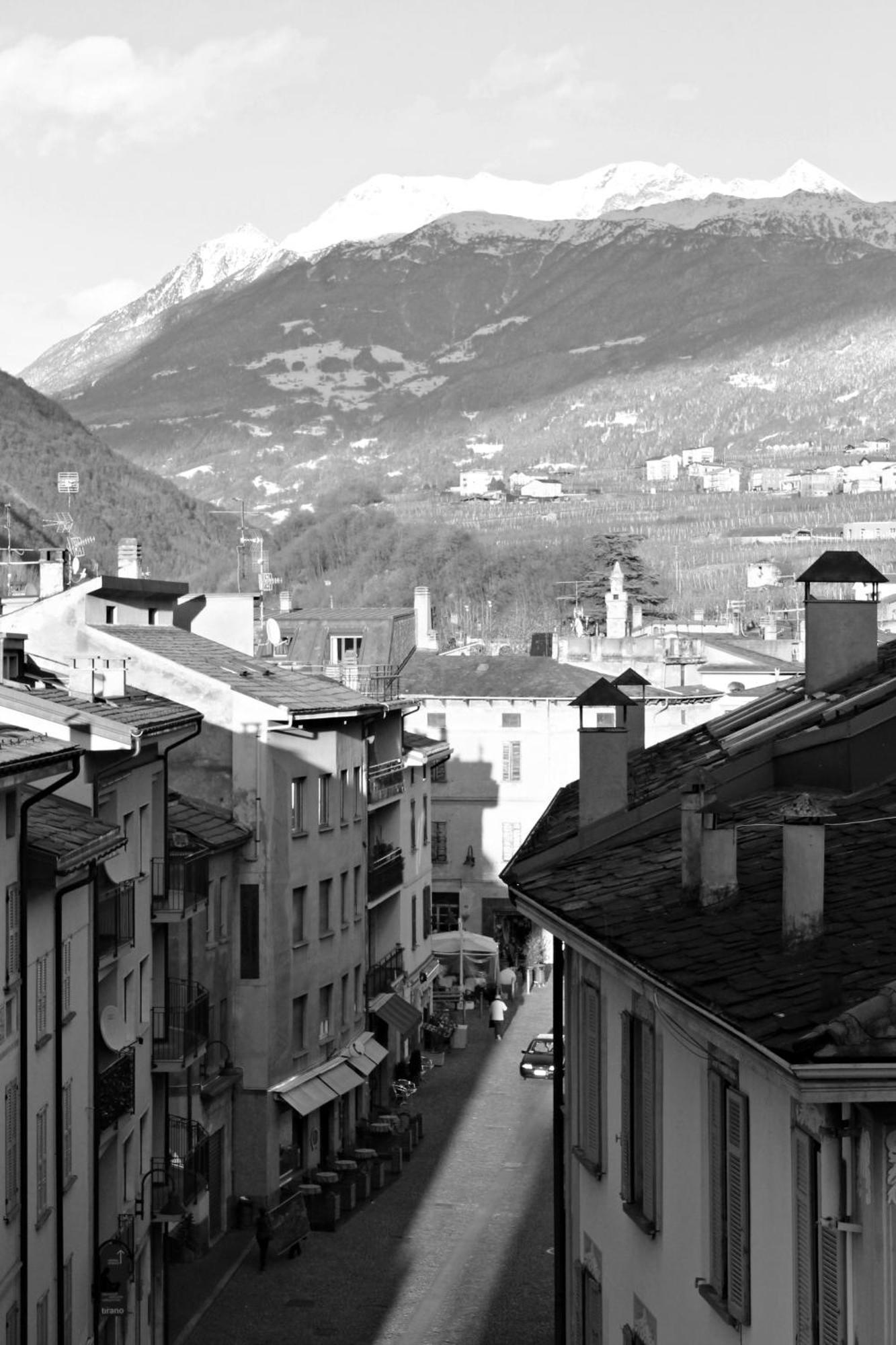Hotel Bed & Rooms , Corte Rossa -1 Min Walk To Bernina Express تيرانو المظهر الخارجي الصورة